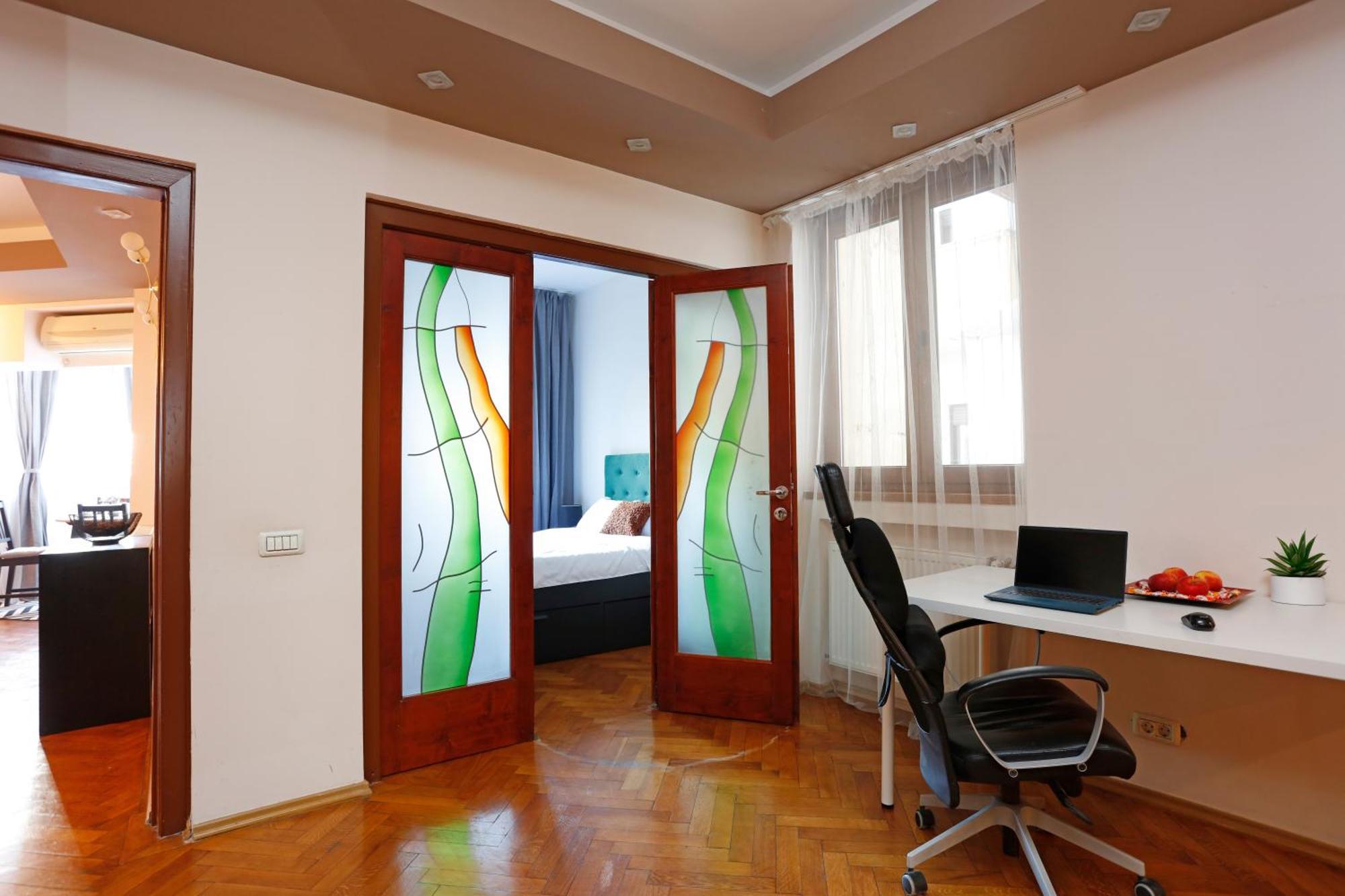 Peaceful Getaway - Generous 3-Bedroom Sanctuary - Close To Historic Old Town בוקרשט מראה חיצוני תמונה